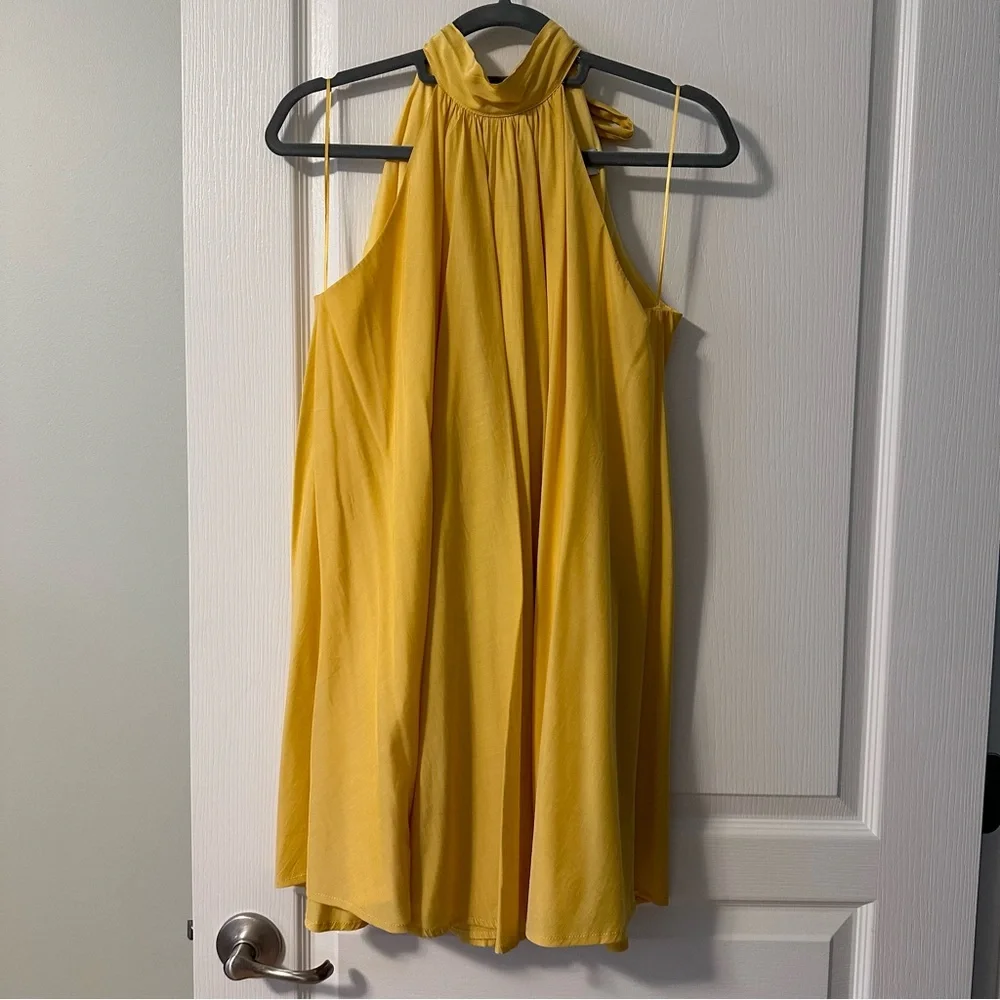 Aura yellow halter dress, size XS - gorgeous! - Picture 5 of 6